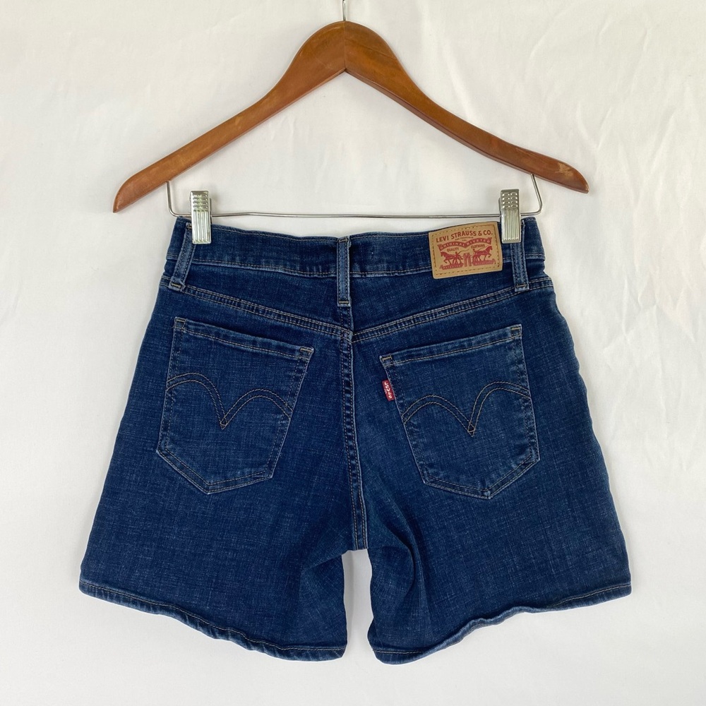 LEVIS Mid Length Short Dark Wash Mid‎ Rise Casual Denim Jeans Size 26